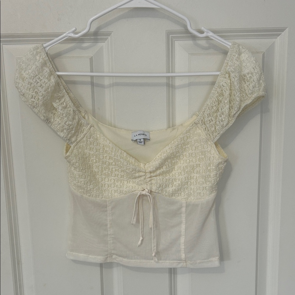 La Hearts Lace Crop Top Size Small Cream Pacsun sheer bottom